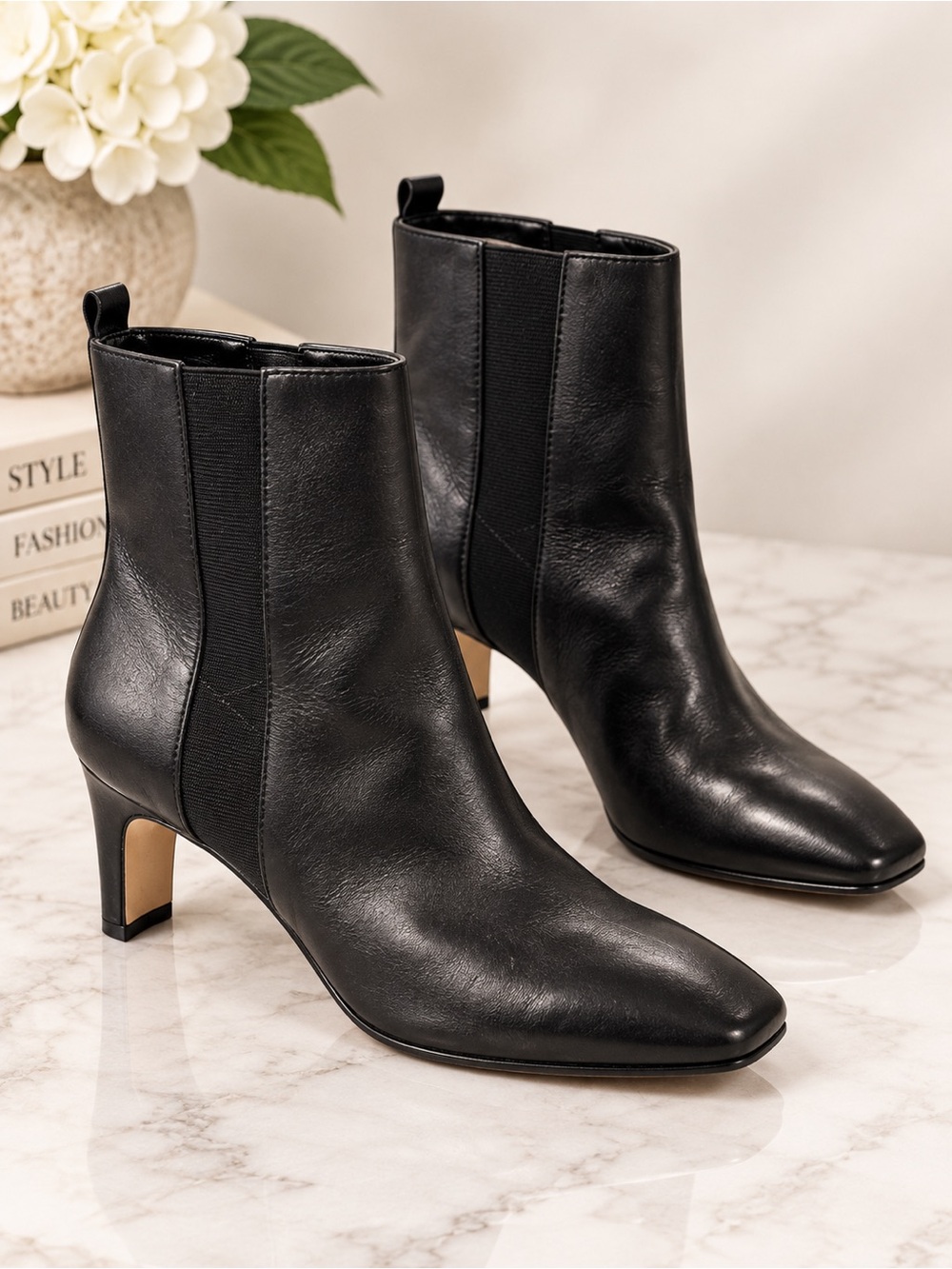 Calvin Klein Cassia Black Leather Square Toe Chelsea Ankle Booties 11M
